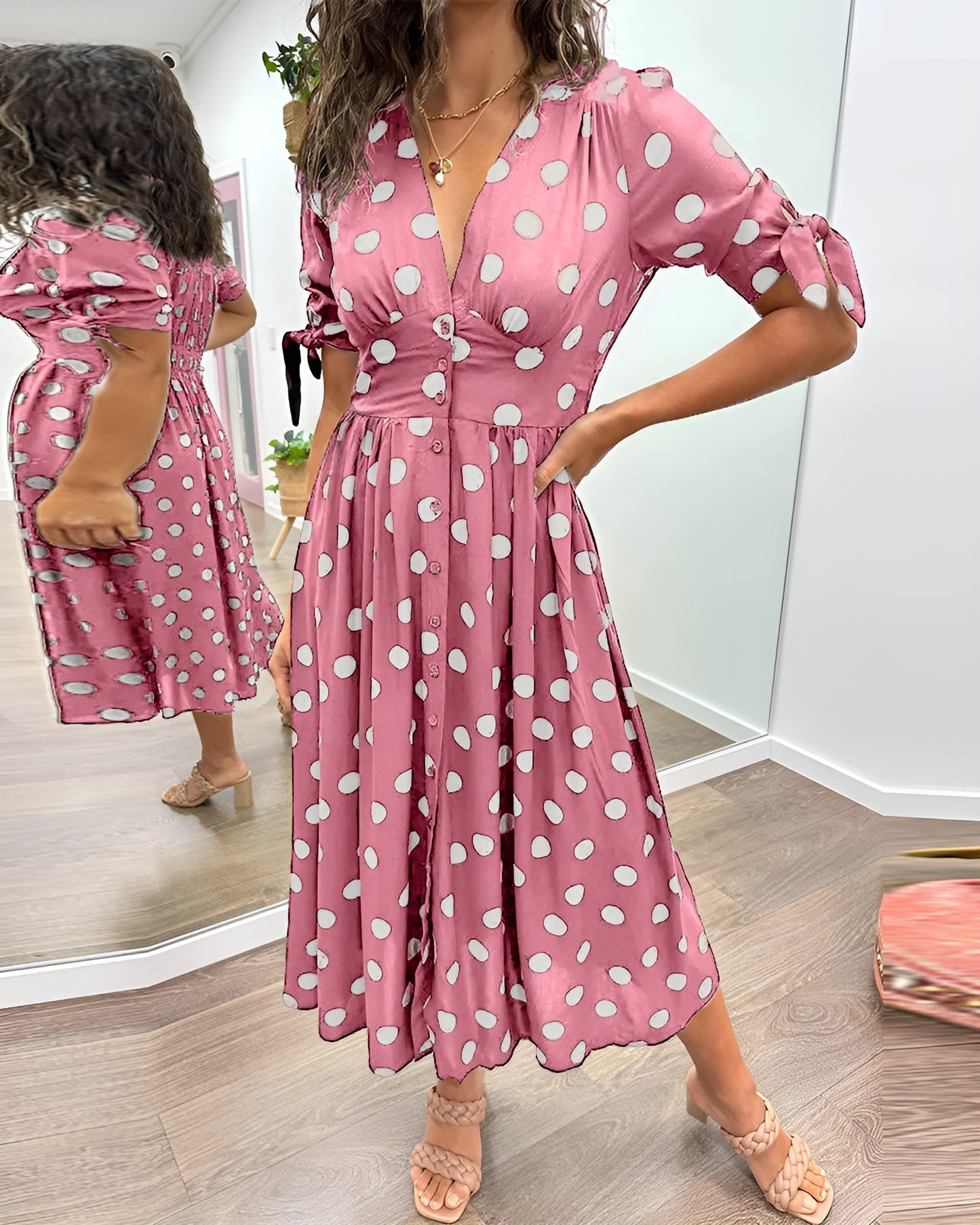 Monique™ | Tyylikäs Mekko Pilkuilla