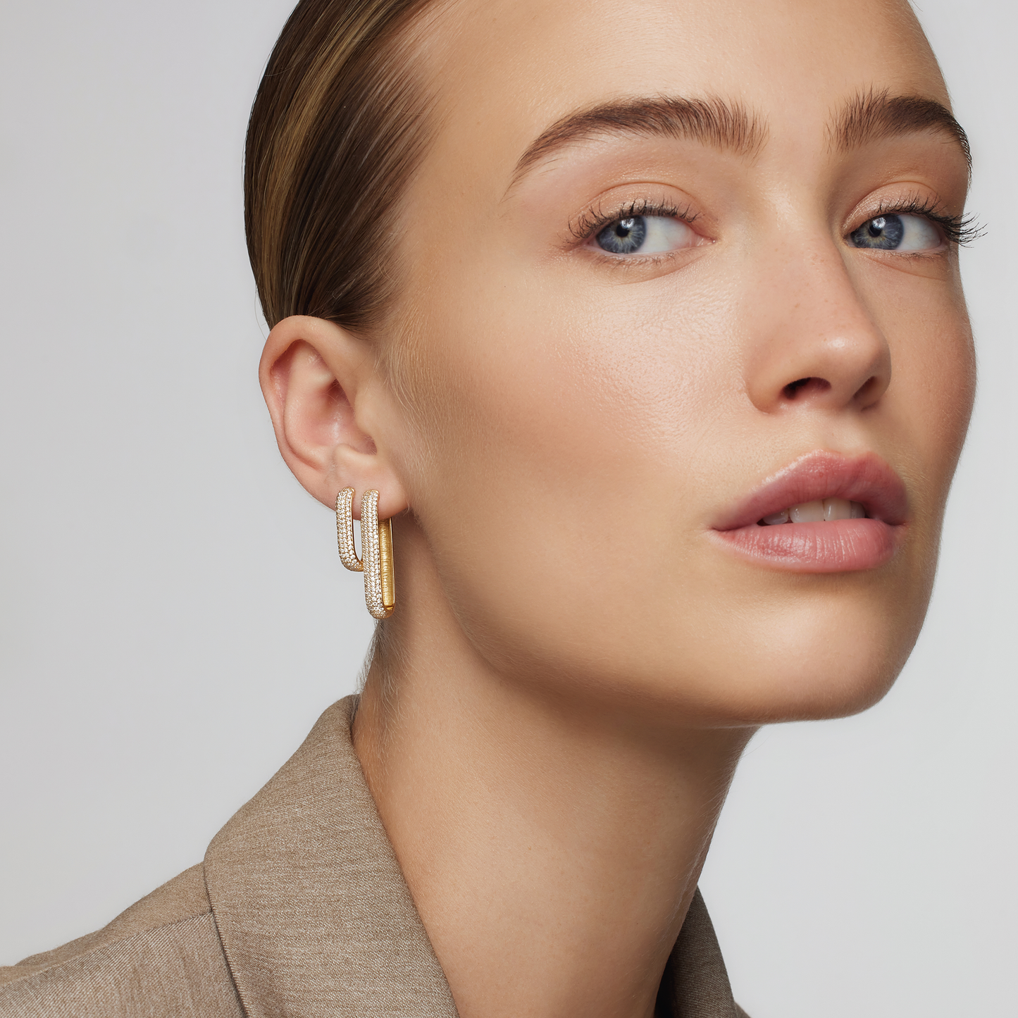 Ikoni Pavé Korvakorut | 18k Kulta