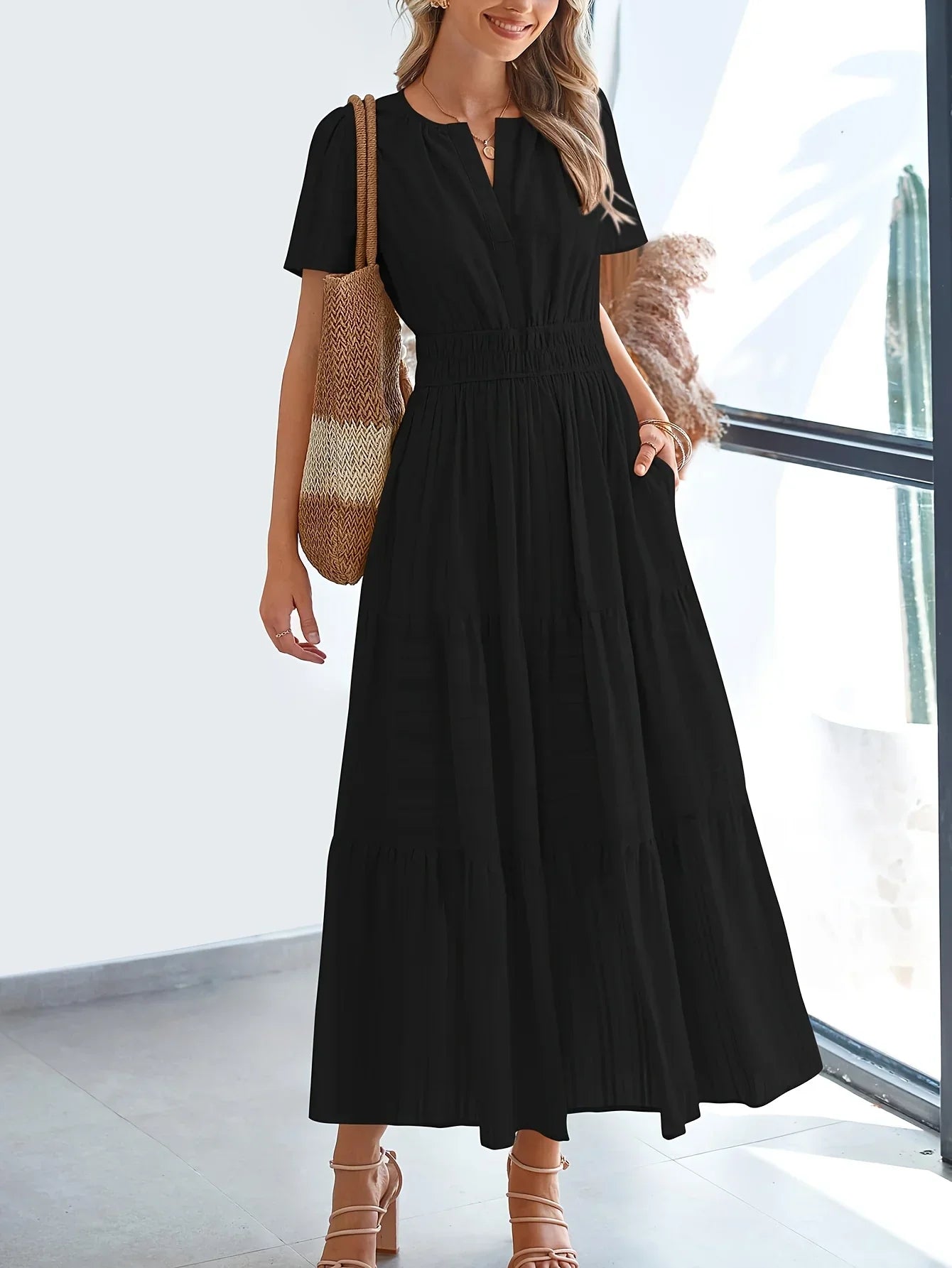 NATALIE™ - ELEGANTTI JA IMARTELEVA MEKKO