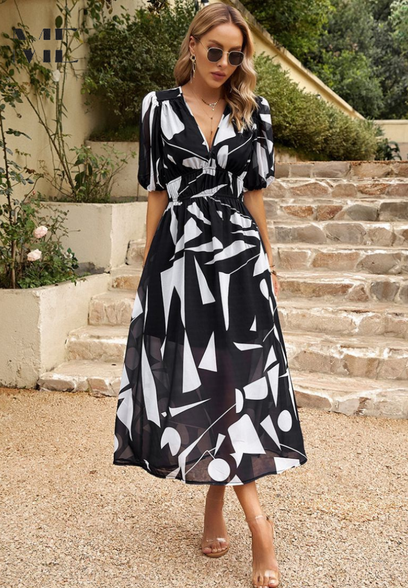 Danielle | Midi Mekko Ajaton Luksus (Lähes loppuunmyyty)