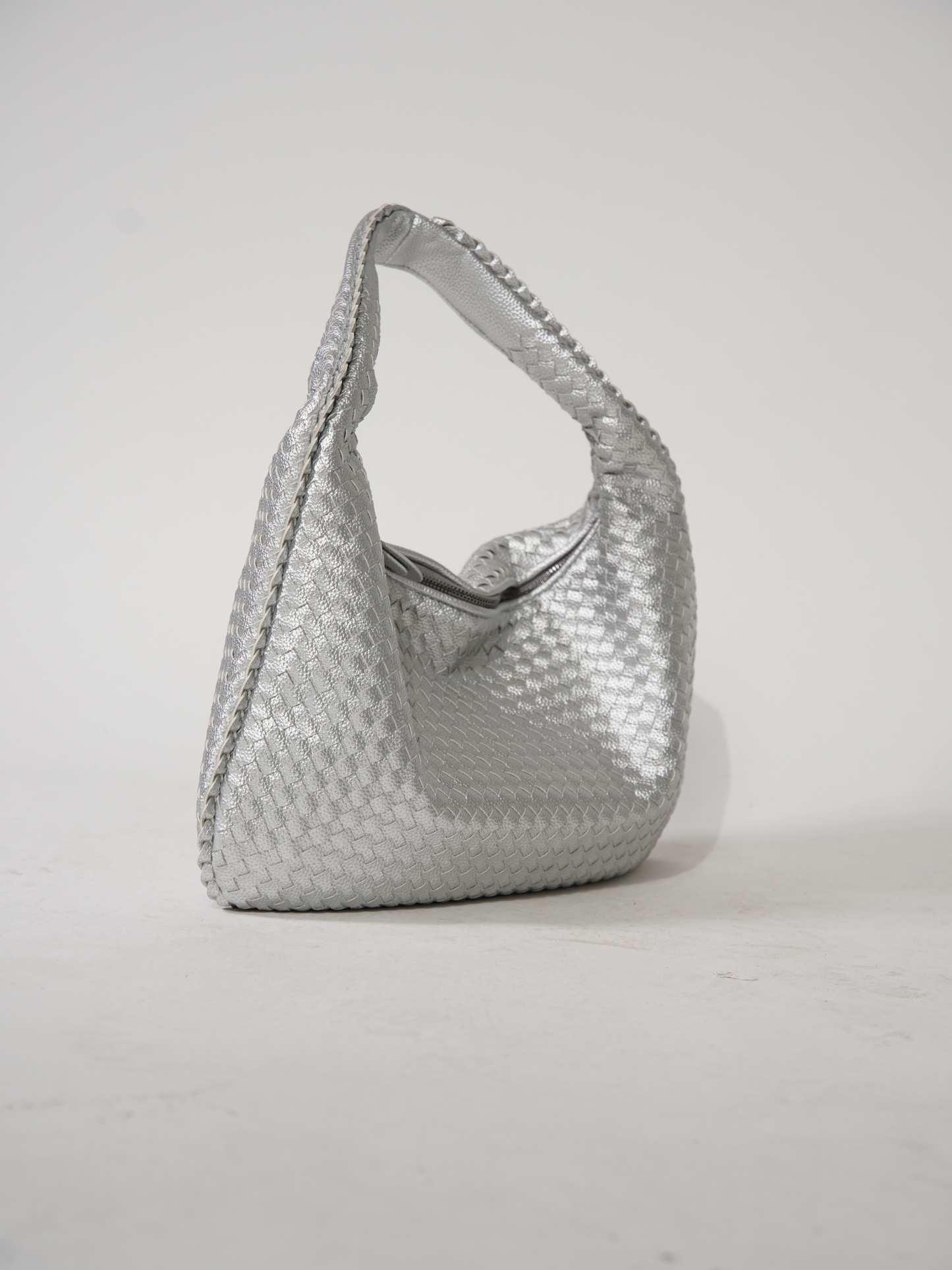 Farrah | Yhden Olkapään Ihme Laukku