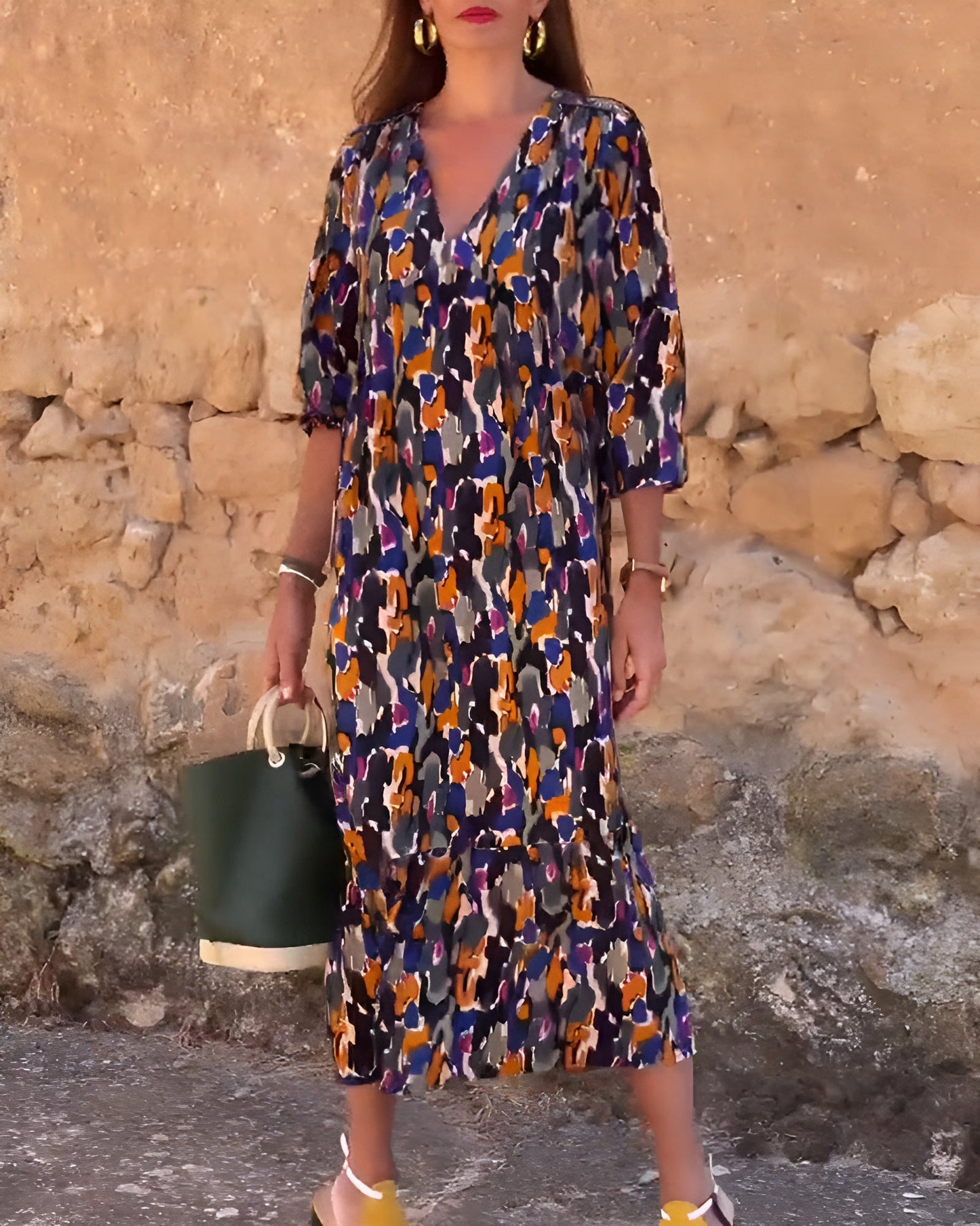 Nathalie | V-kaula-aukkoinen retrokuvioinen mekko