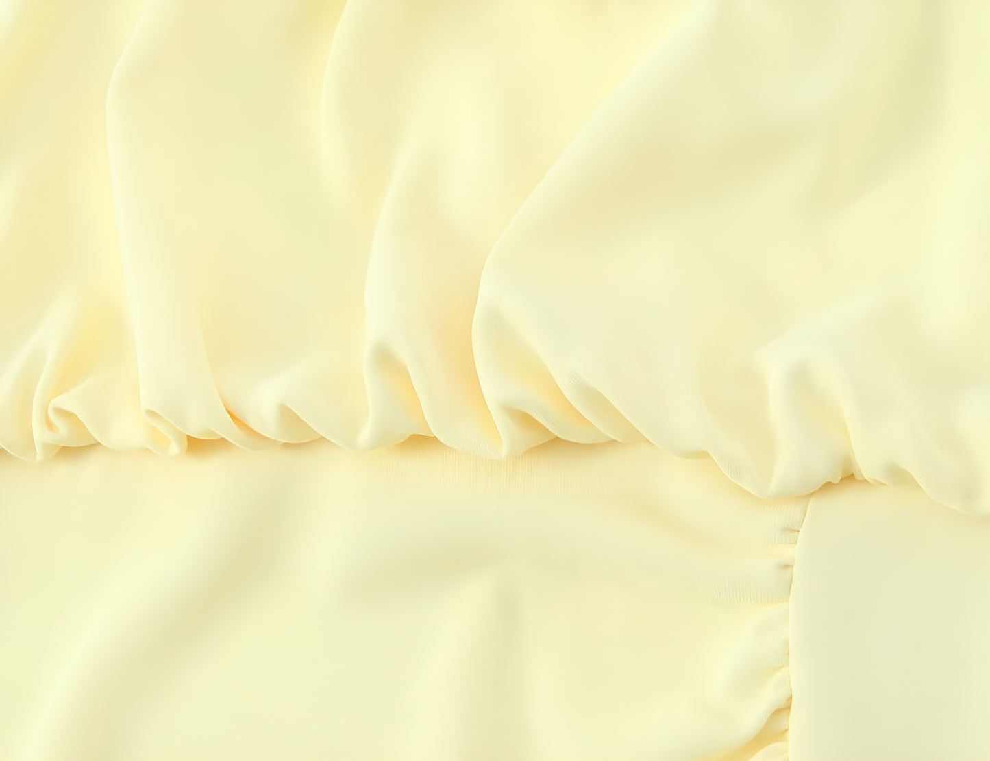 Lilja | Kevyt midi-mekko ilman hihoja