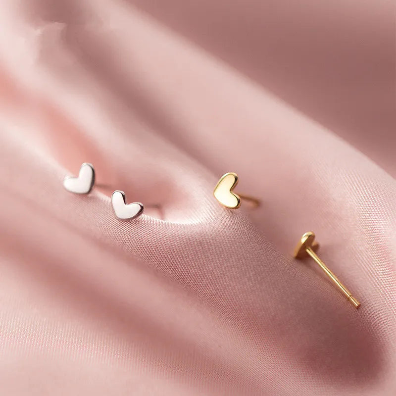 LILY HEART STUD KORVAKORUT