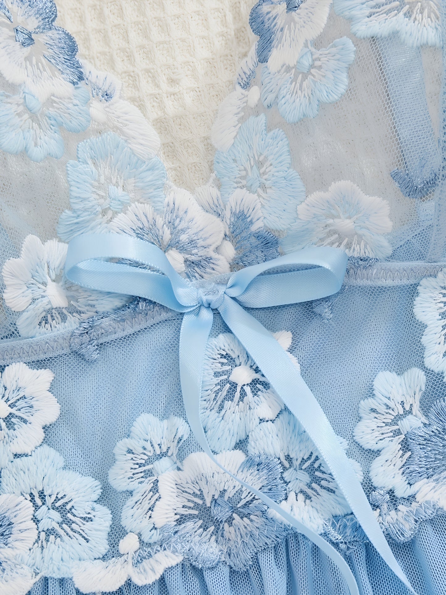 Lidi™ | Kukkapitsinen babydoll, V-pääntie, string, seksikäs alusasu